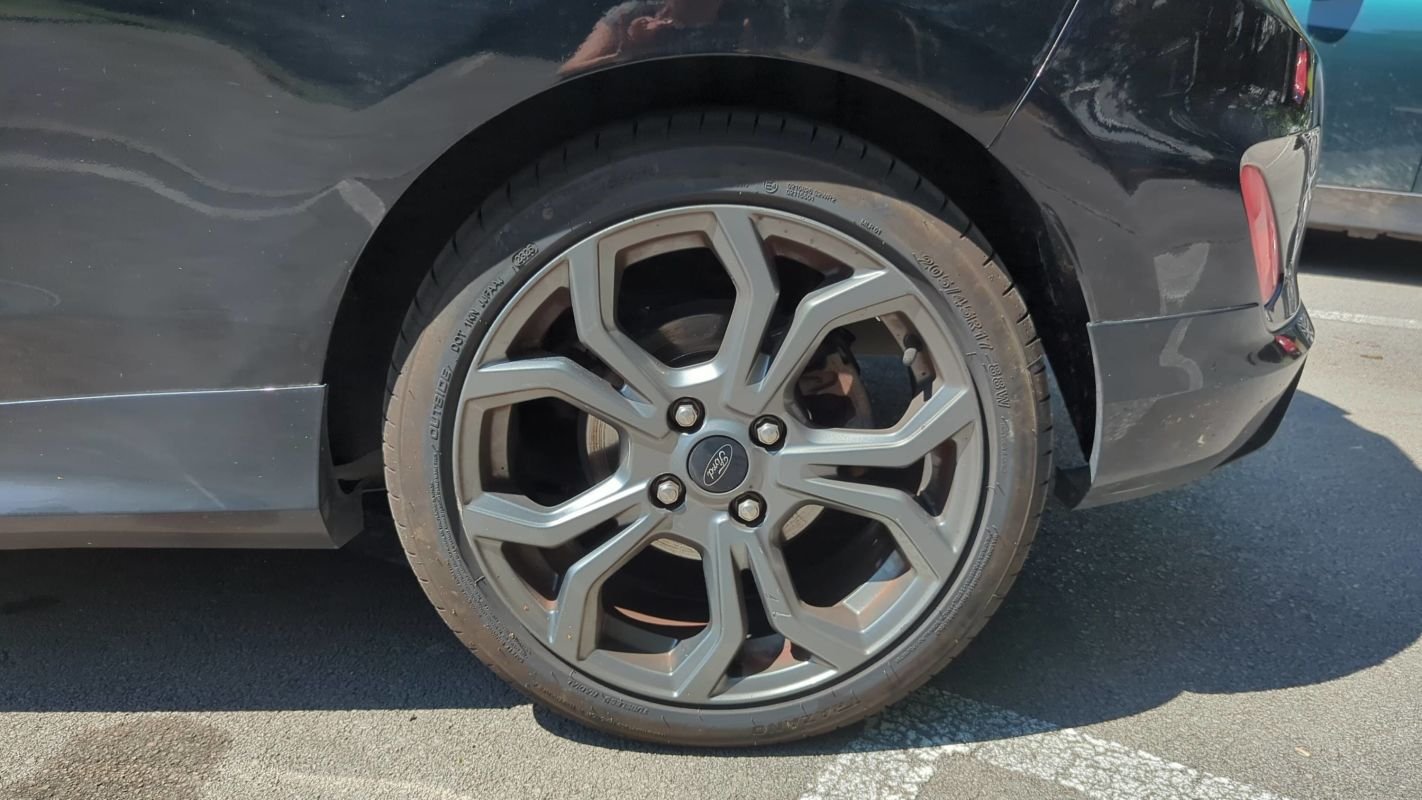 Ford Fiesta - Photo 19