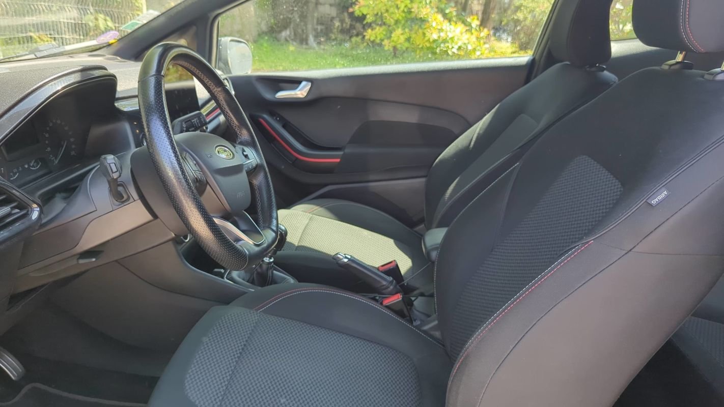 Ford Fiesta - Photo 27