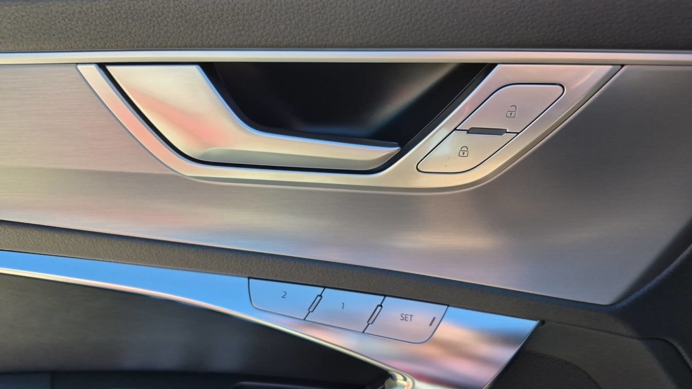 Audi A6 Avant - Photo 13