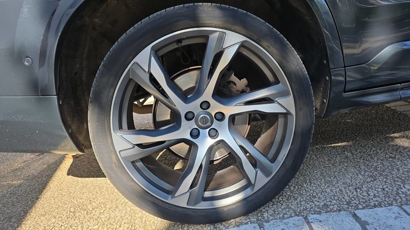 Volvo XC90 - Photo 16