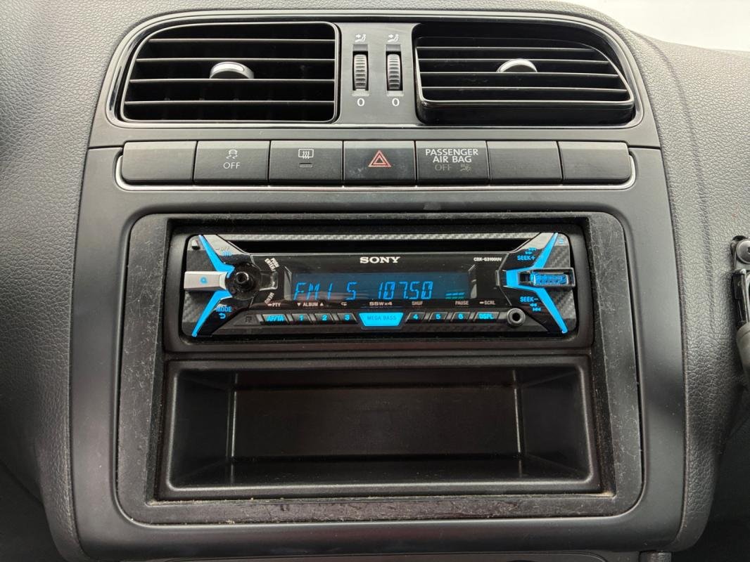 Volkswagen Polo - Photo 13