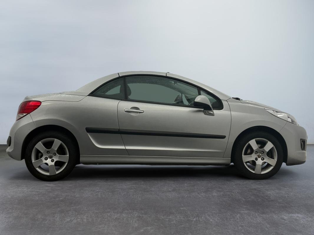Peugeot 207 CC - Photo 6