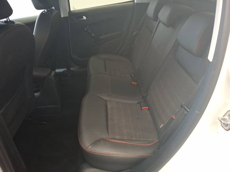 Peugeot 208 - Photo 19