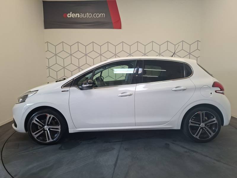 Peugeot 208 - Photo 2
