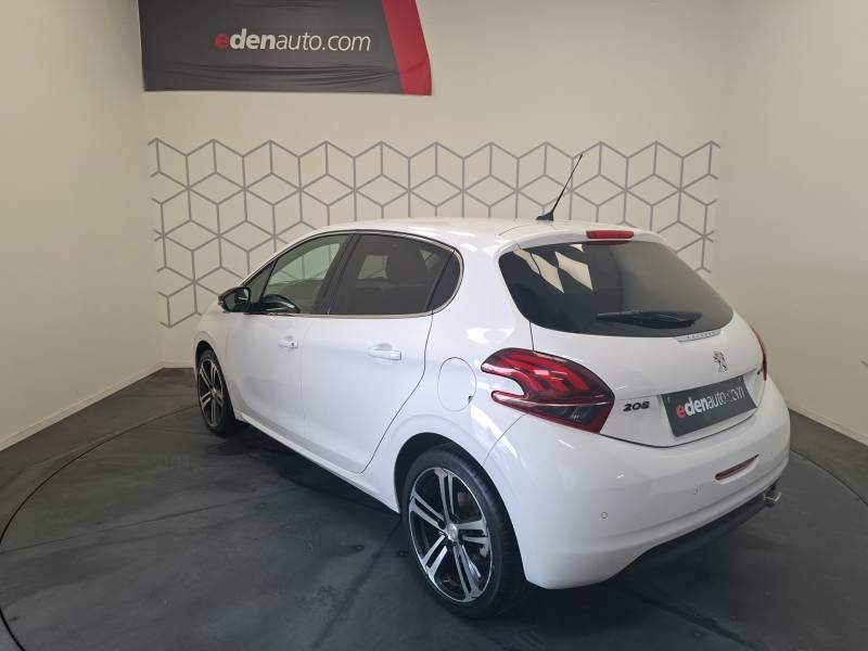 Peugeot 208 - Photo 3