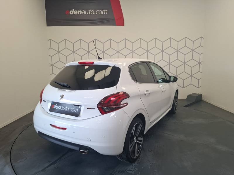 Peugeot 208 - Photo 5