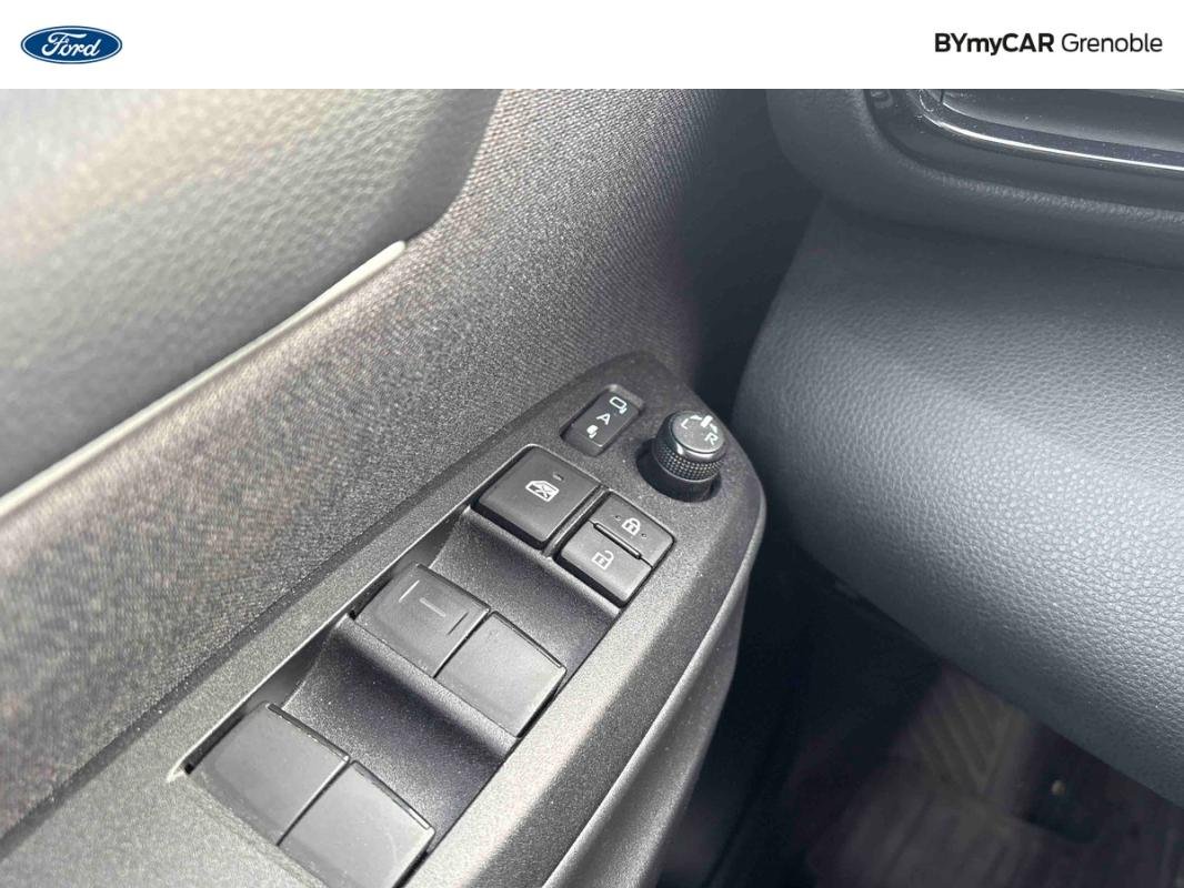 Toyota Yaris - Photo 17
