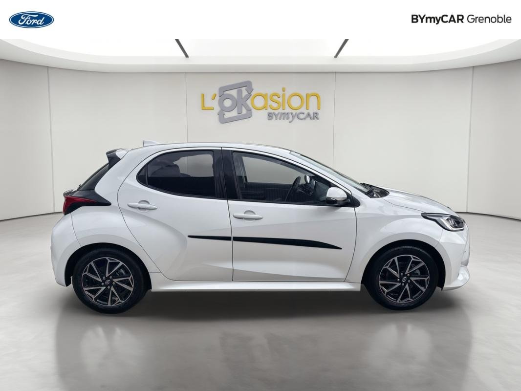 Toyota Yaris - Photo 6