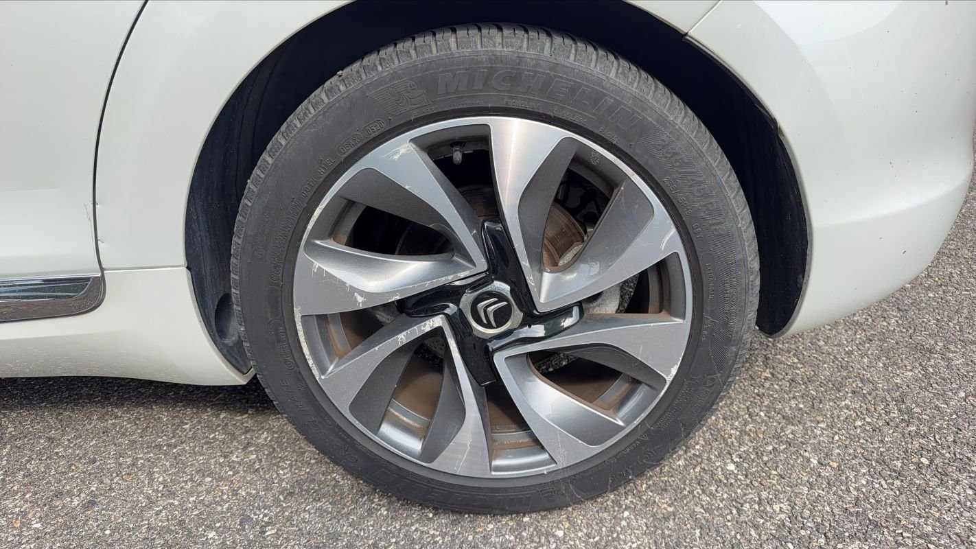 DS DS 5 - Photo 19