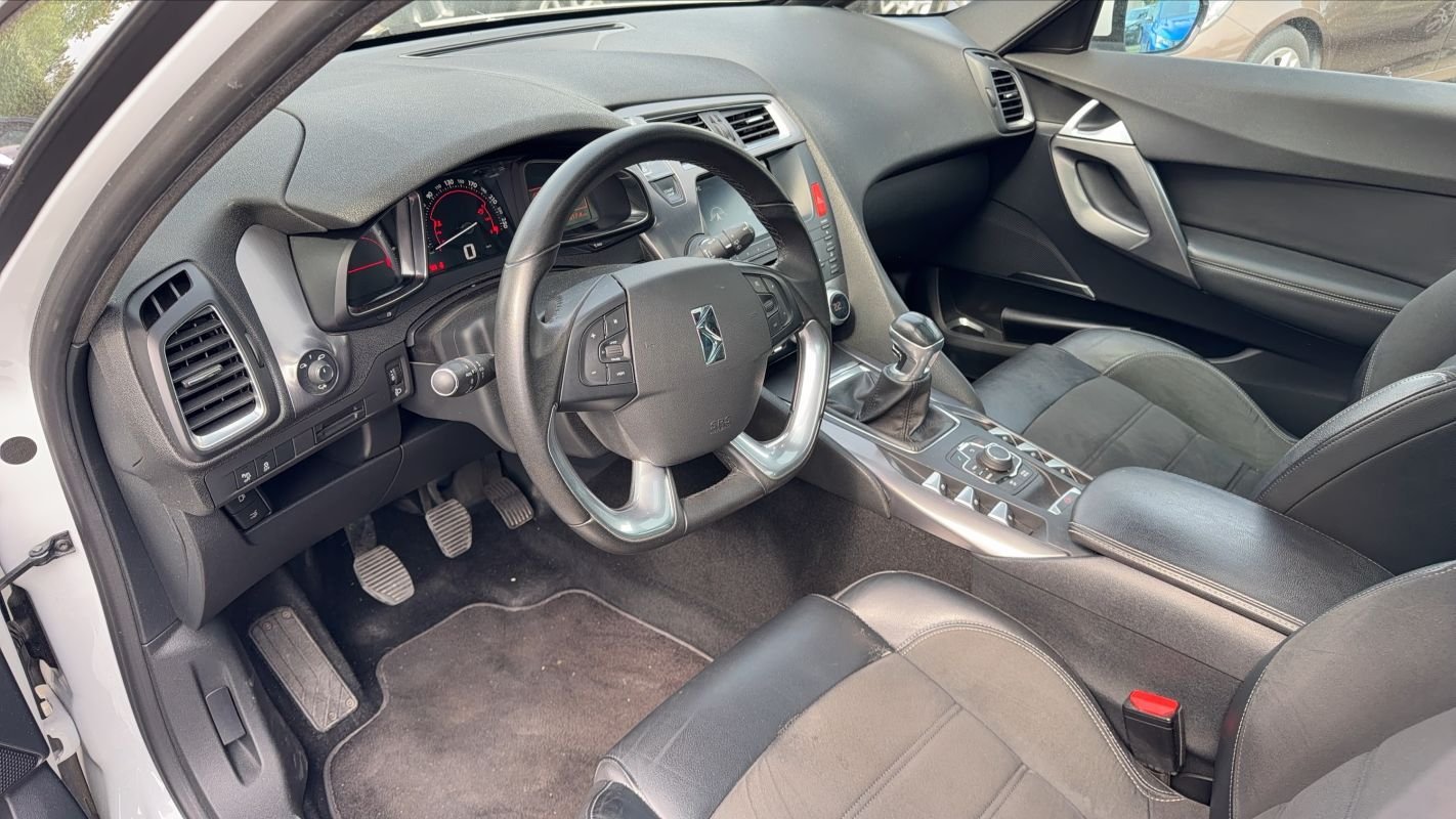 DS DS 5 - Photo 8