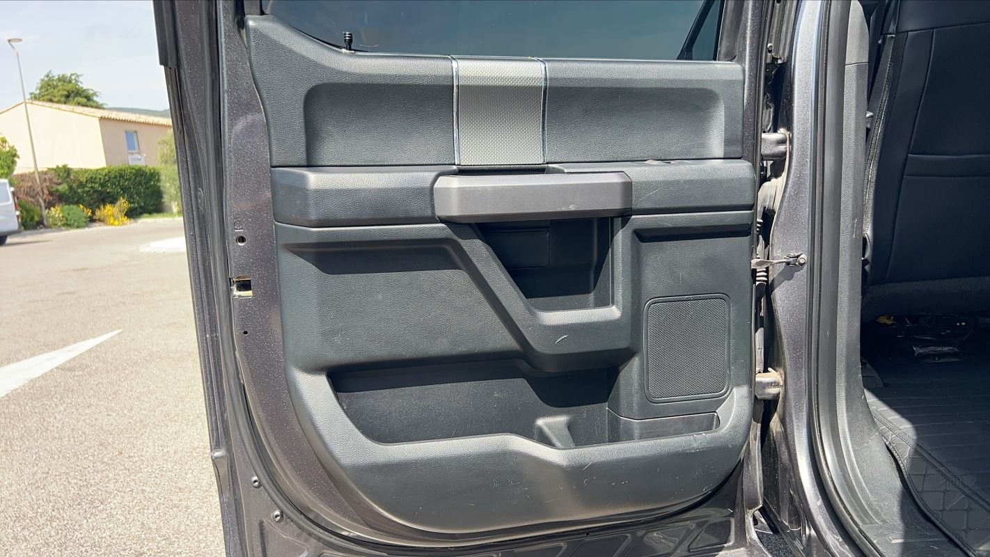 Ford F 150 - Photo 29
