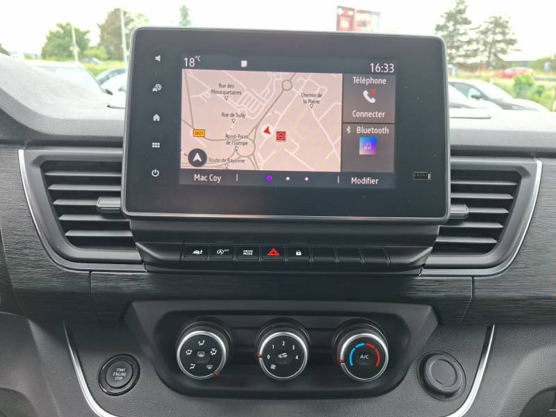 Nissan Primastar - Photo 11