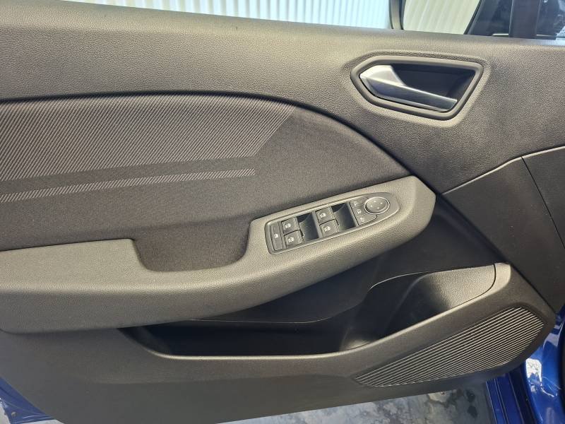 Renault Clio - Photo 17