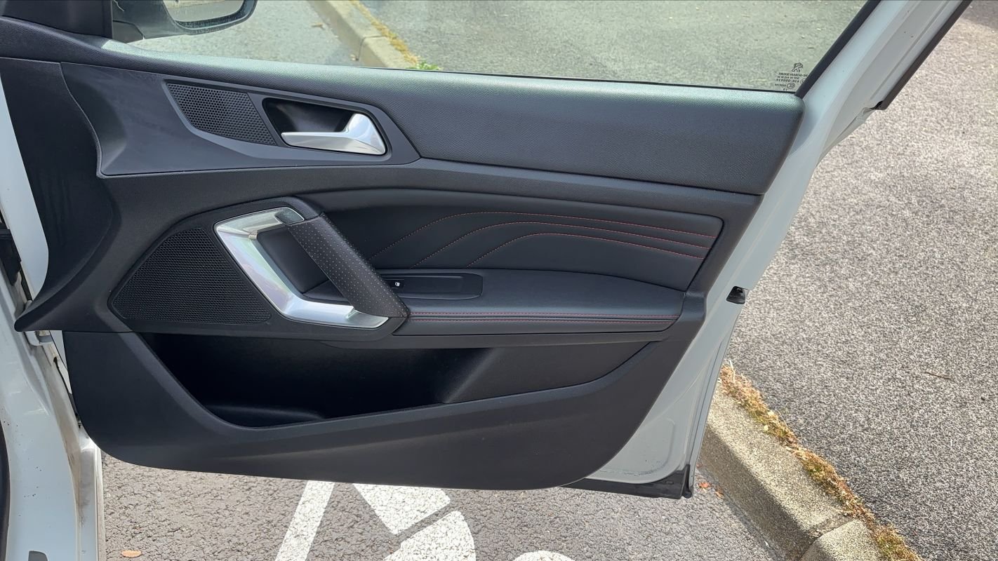 Peugeot 308 - Photo 23