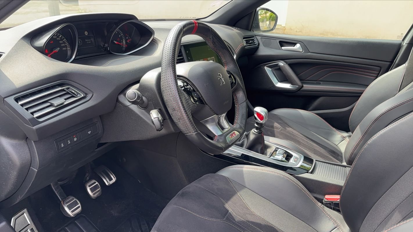 Peugeot 308 - Photo 8