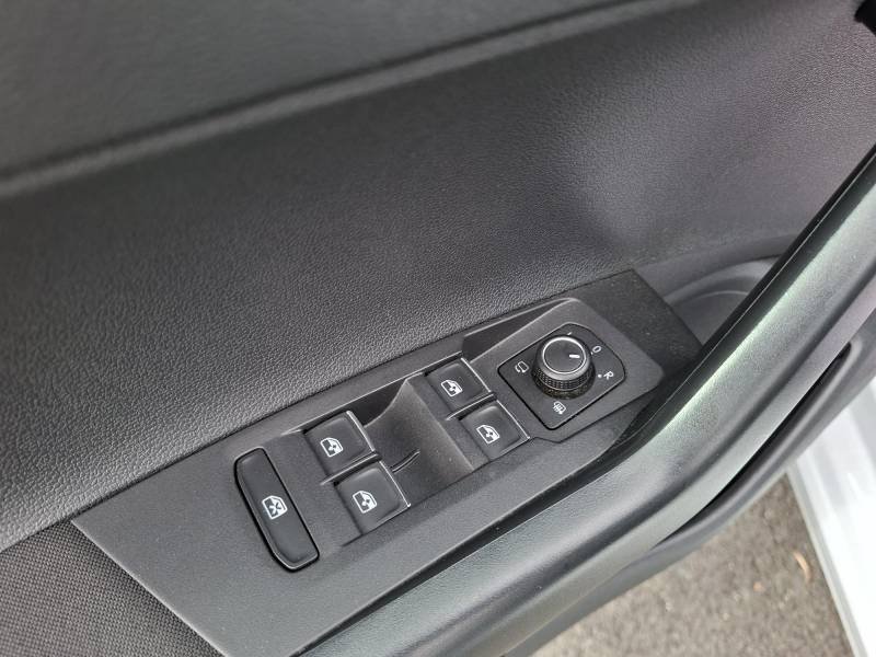 Volkswagen Polo - Photo 25
