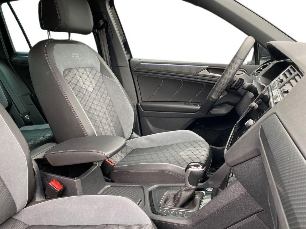 Volkswagen Tiguan - Photo 13