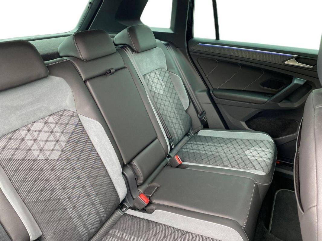 Volkswagen Tiguan - Photo 23