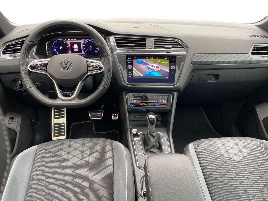 Volkswagen Tiguan - Photo 24