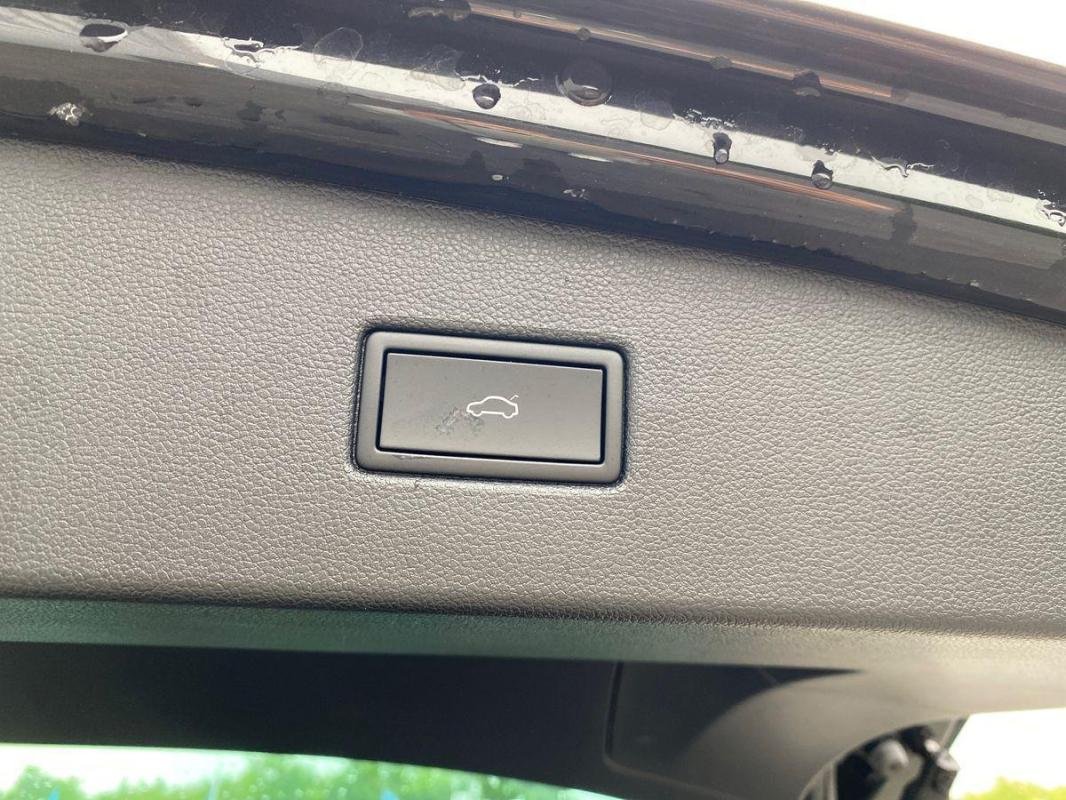 Volkswagen Tiguan - Photo 33