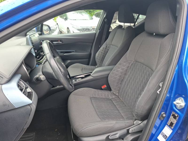 Toyota C-HR - Photo 12