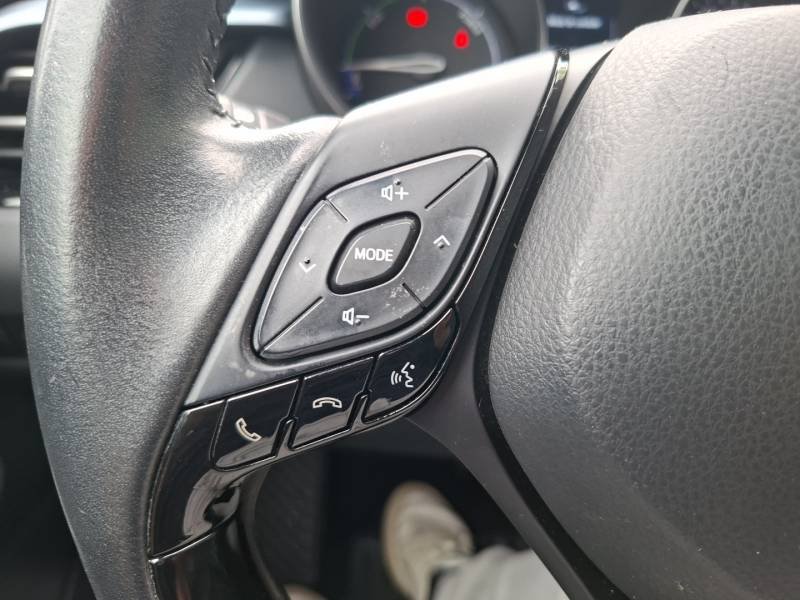 Toyota C-HR - Photo 21
