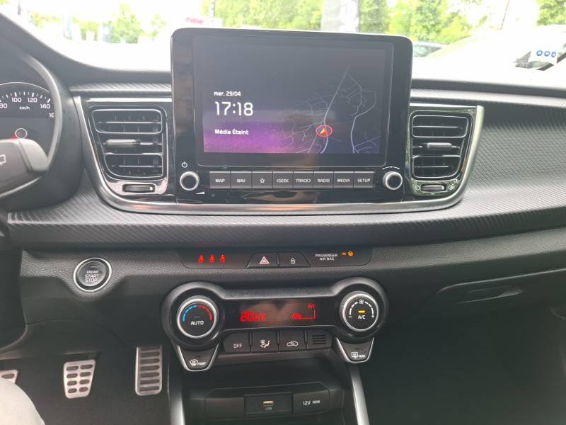 Kia Rio - Photo 12