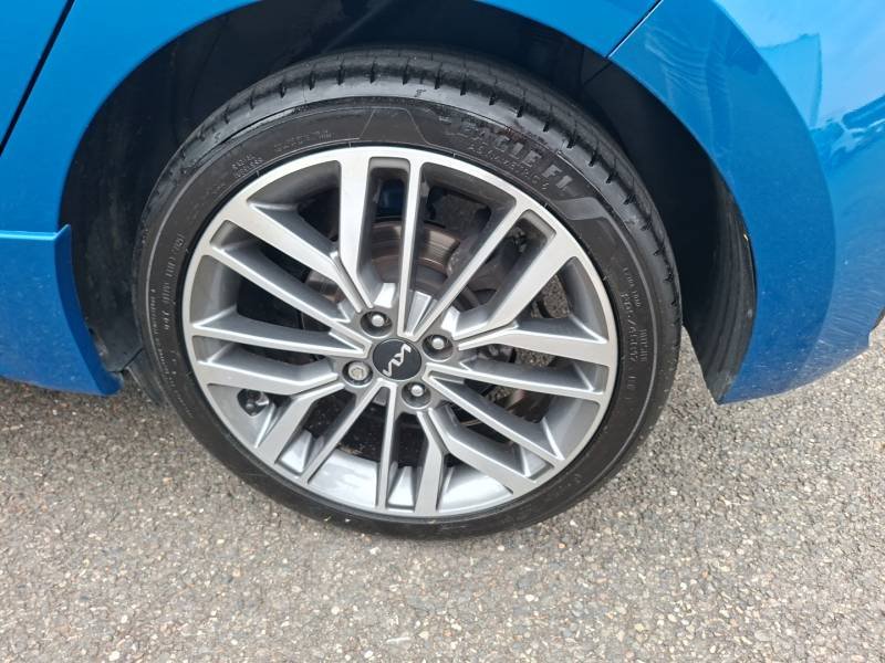Kia Rio - Photo 17