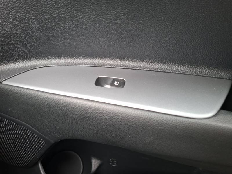 Kia Rio - Photo 37