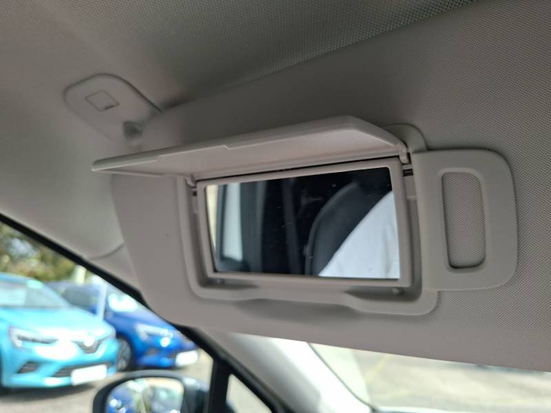 Renault Captur - Photo 37