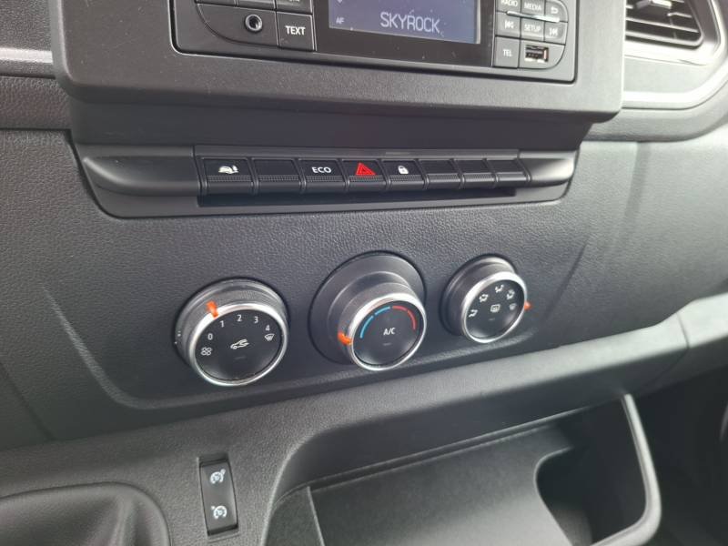 Renault Master - Photo 25