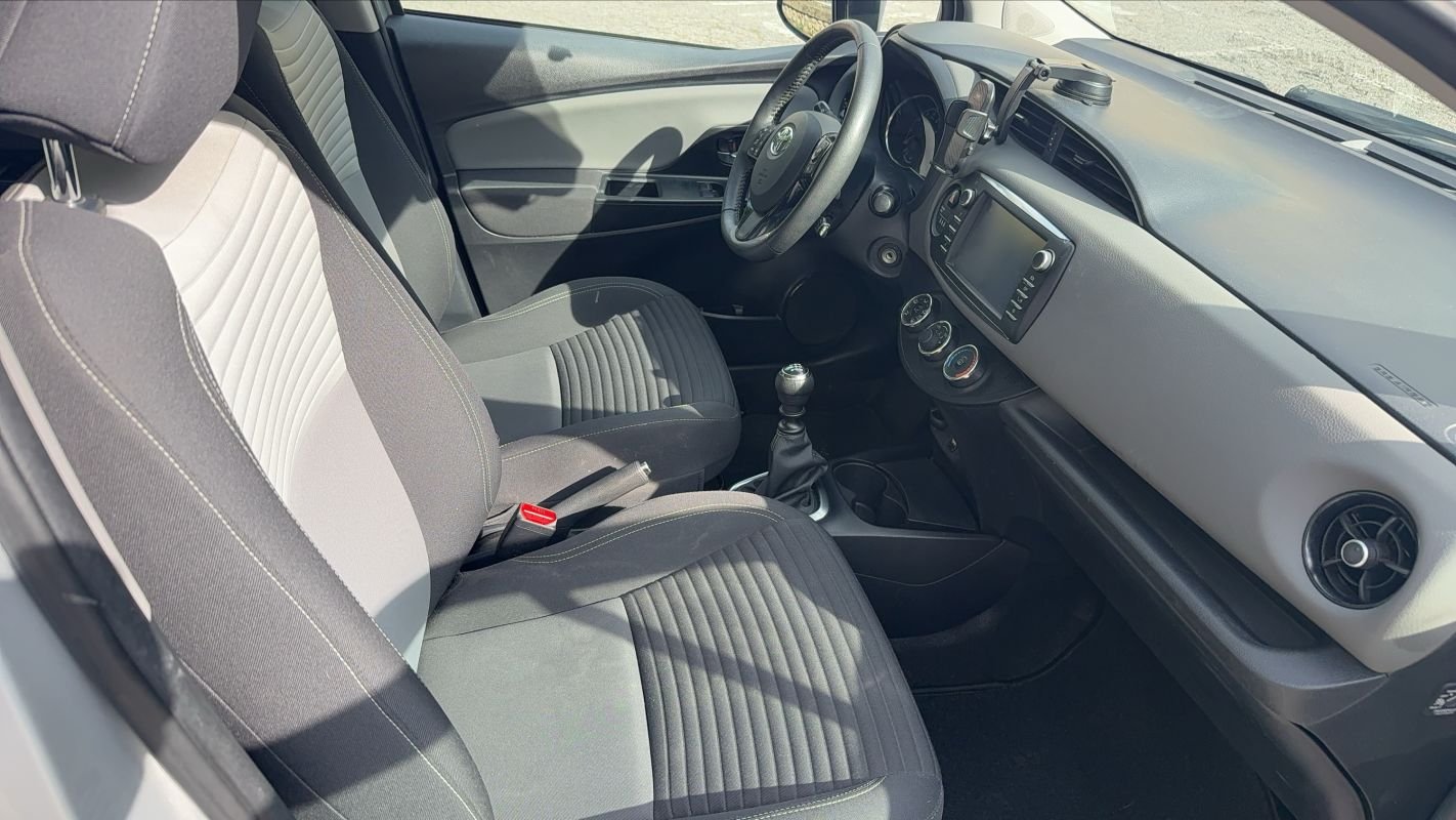 Toyota Yaris - Photo 25