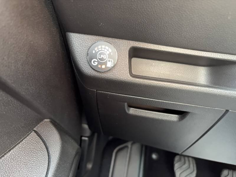 Renault Clio - Photo 16