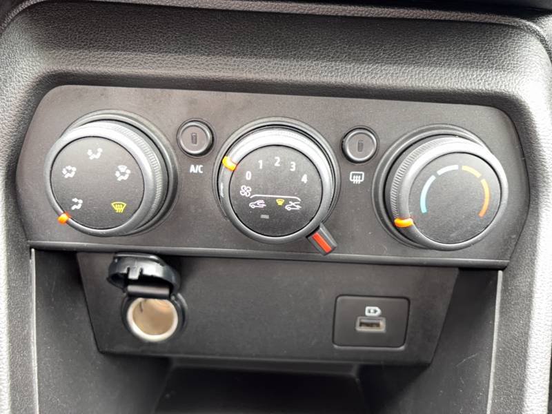 Dacia Sandero - Photo 22