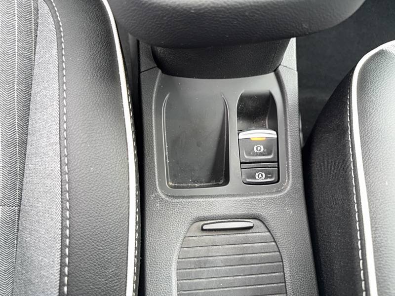 Renault Clio - Photo 24