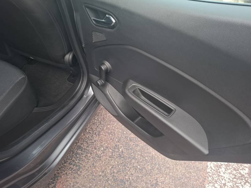Renault Clio - Photo 15