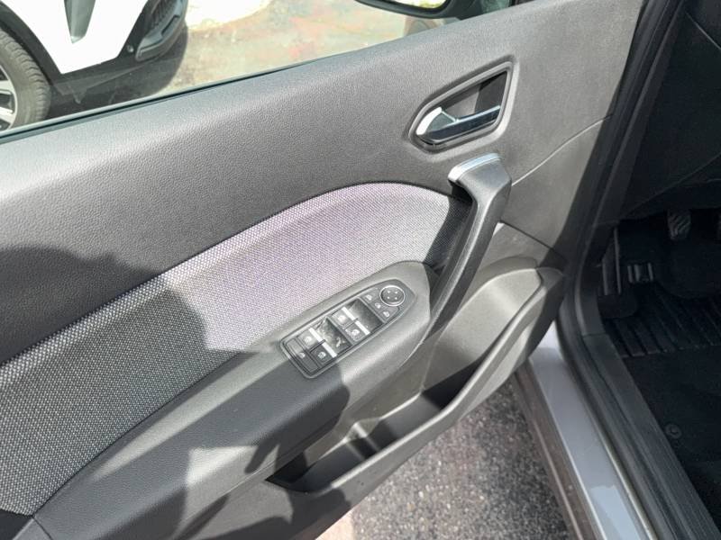 Renault Captur - Photo 22