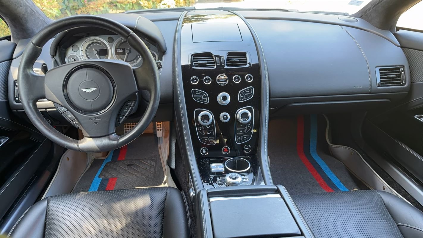 Aston Martin Rapide - Photo 11