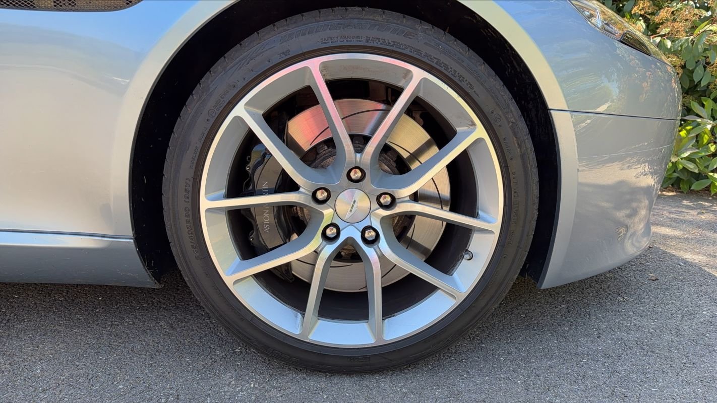 Aston Martin Rapide - Photo 17