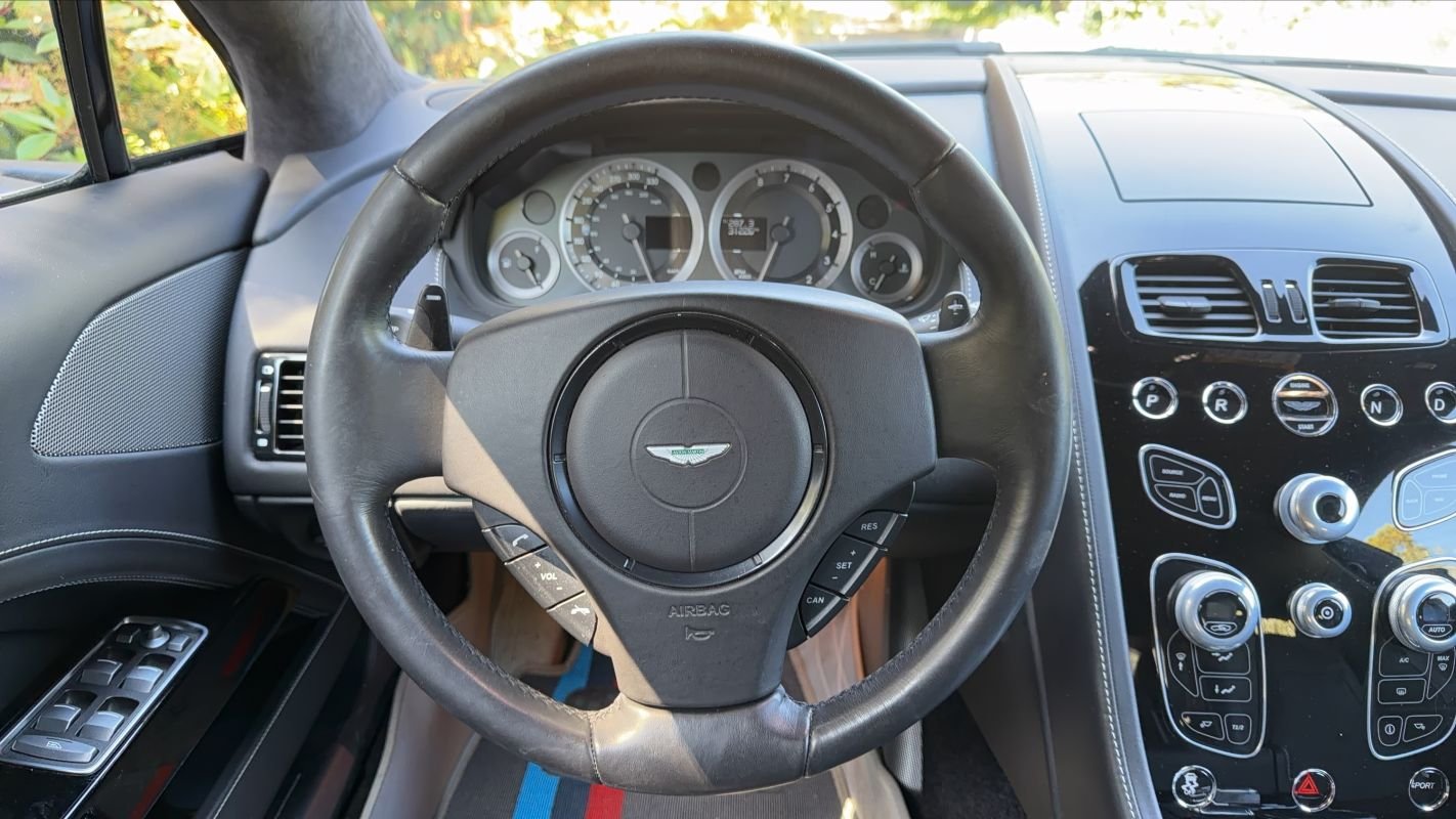 Aston Martin Rapide - Photo 22