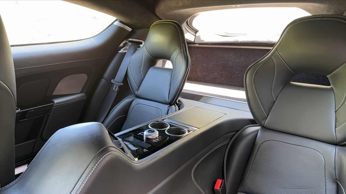 Aston Martin Rapide - Photo 9