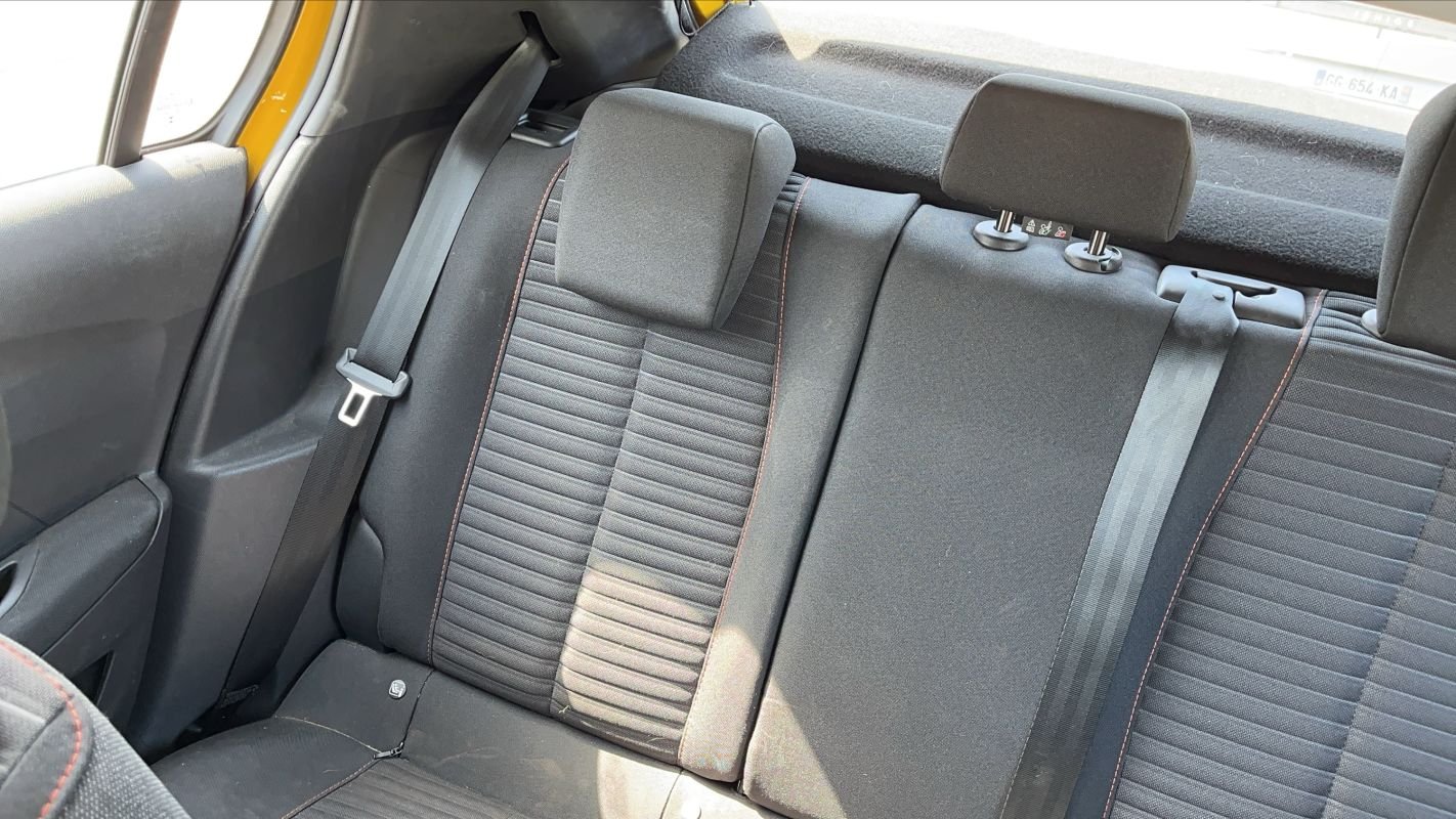 Peugeot 208 - Photo 9