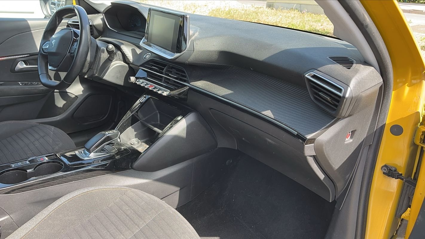 Peugeot 208 - Photo 10