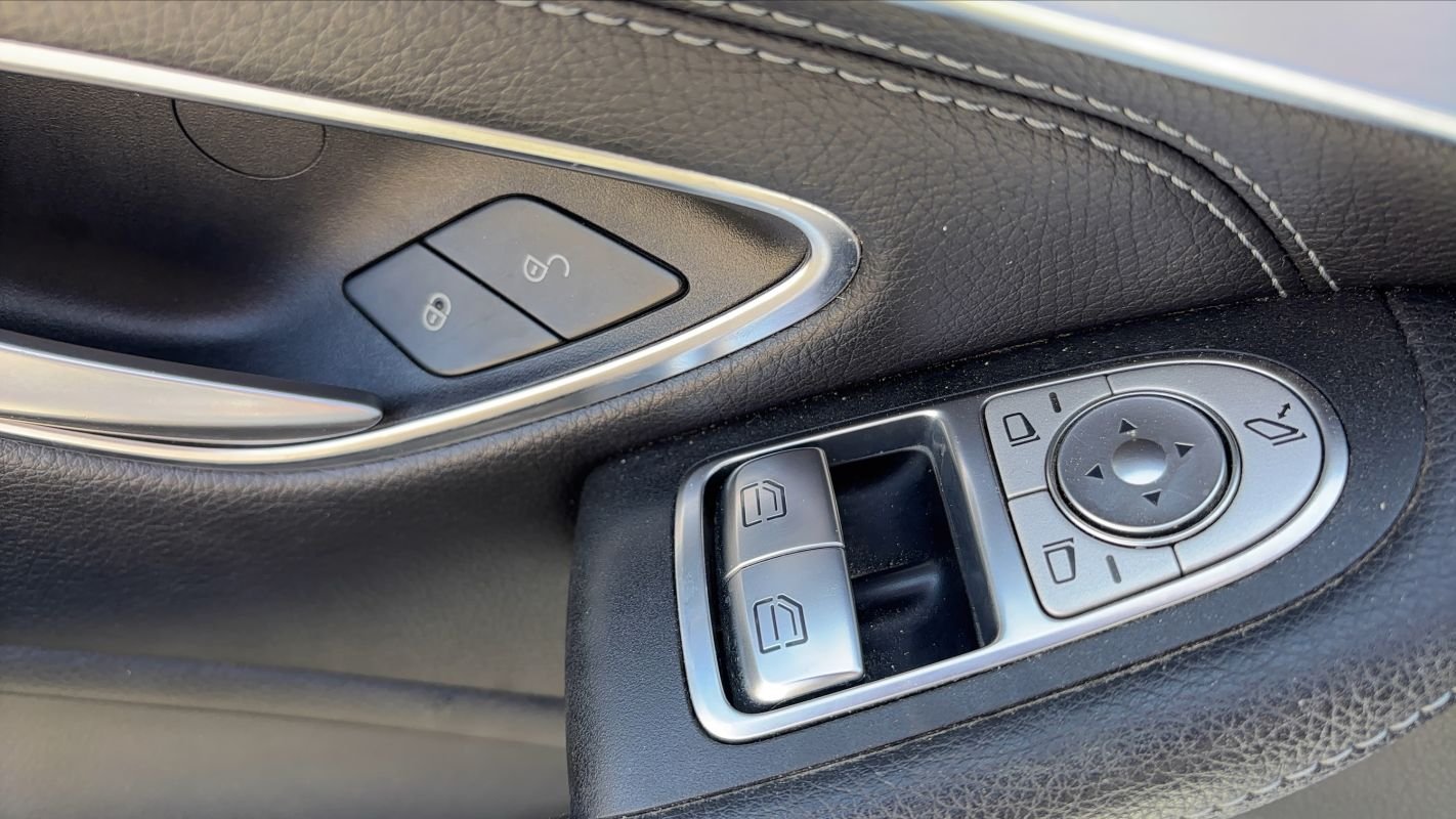 Mercedes Classe C coupe - Photo 23