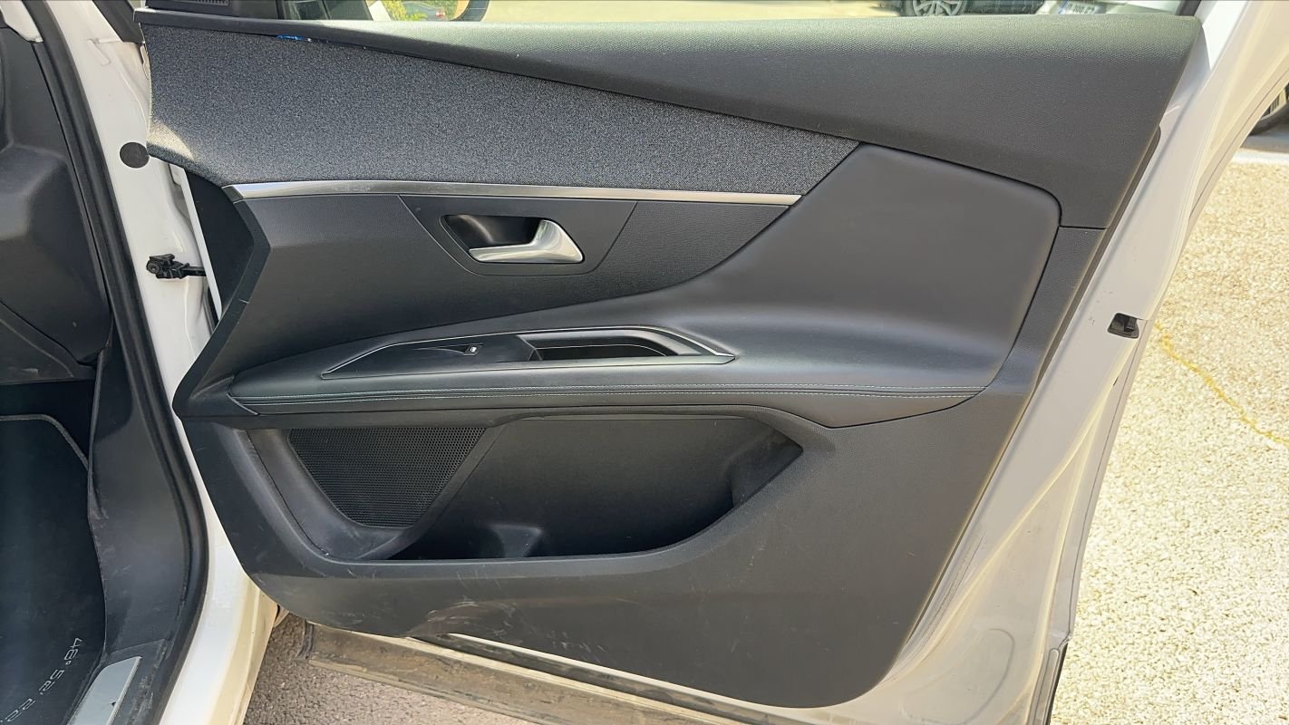 Peugeot 3008 - Photo 22