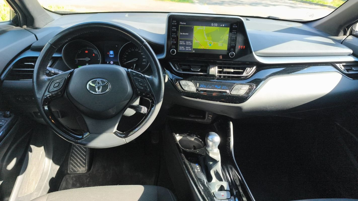 Toyota C-HR - Photo 11