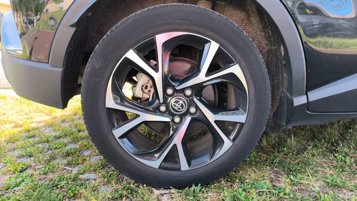 Toyota C-HR - Photo 16