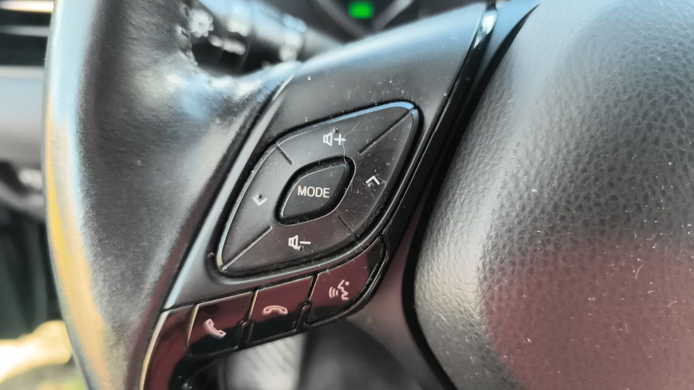 Toyota C-HR - Photo 23