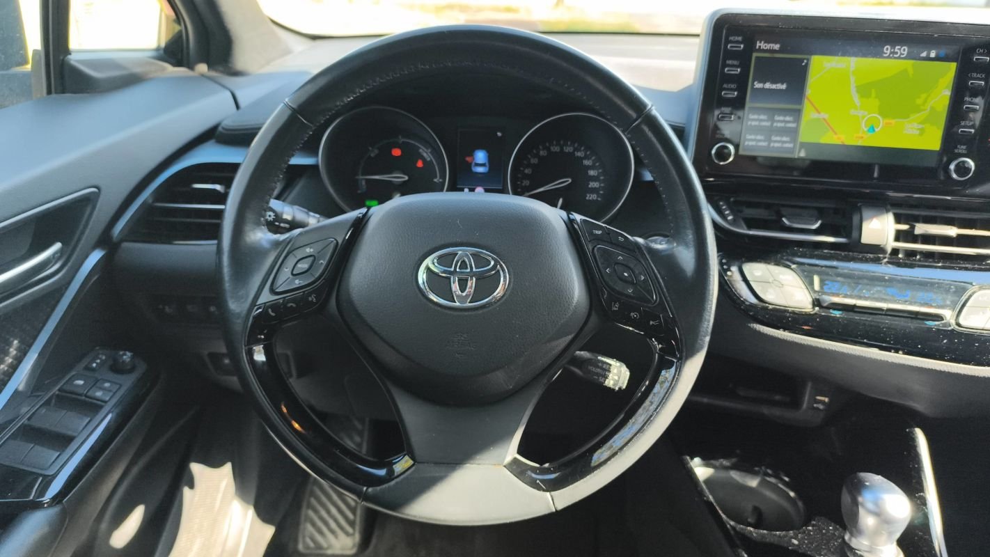 Toyota C-HR - Photo 24