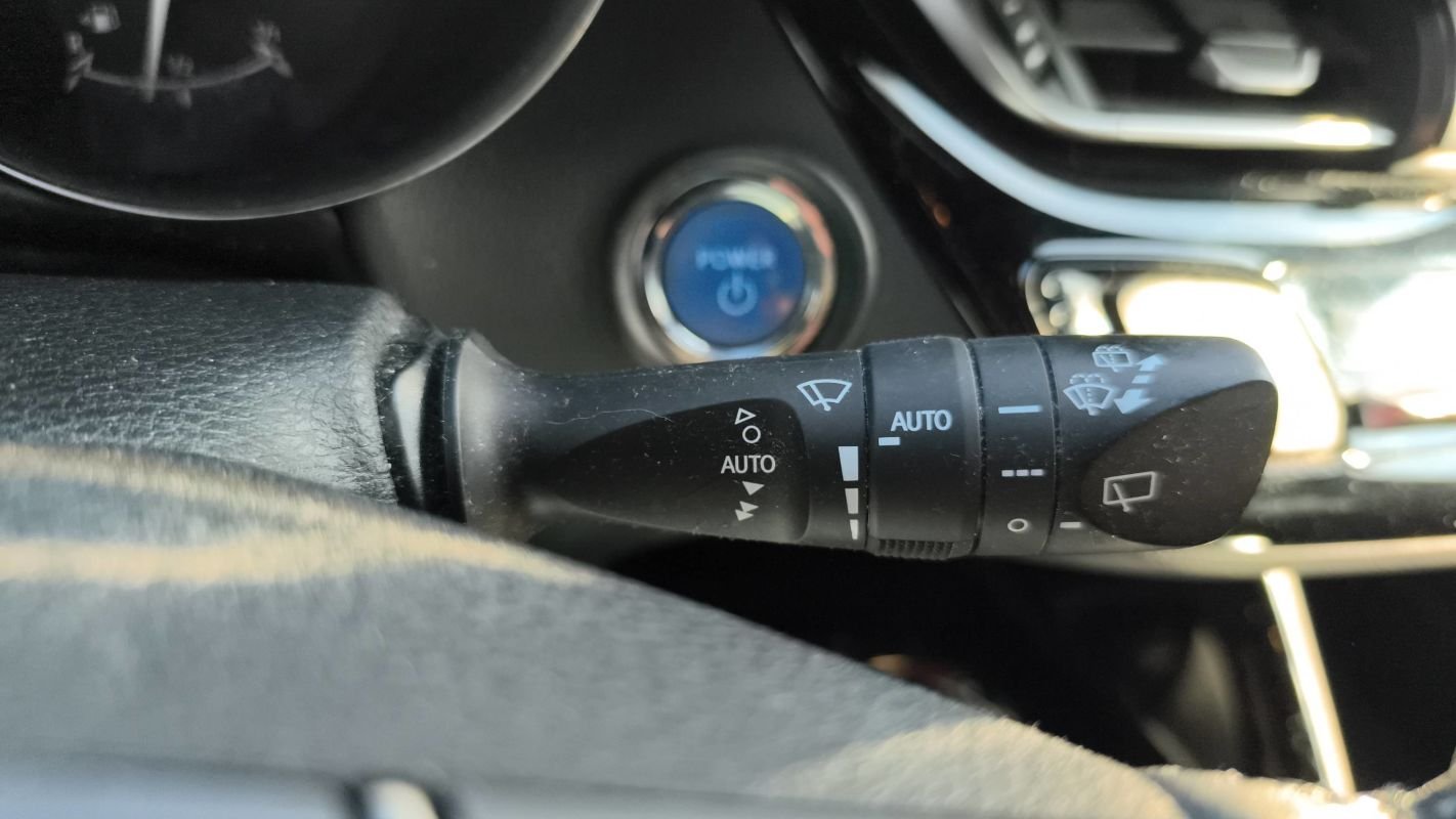 Toyota C-HR - Photo 28